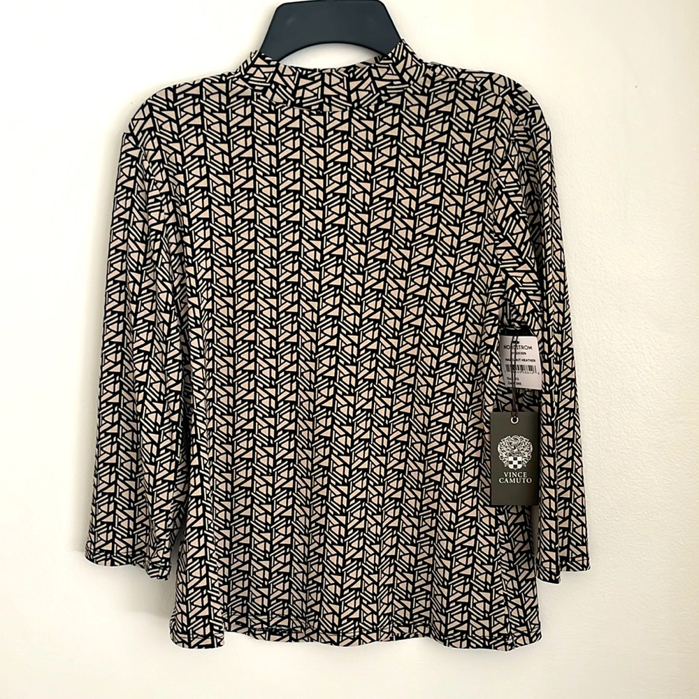 Vince Camuto black and tan geometric mock turtle neck